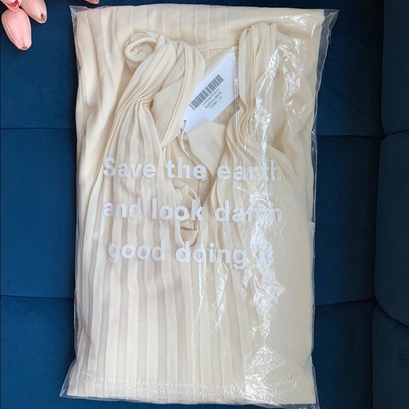 Reformation Rafina dress - Picture 3 of 16